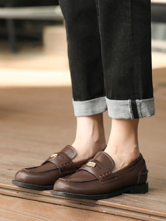 Bruine Slip-on Loafers Dames Ronde Neus Ontworpen Penny